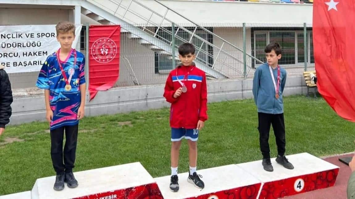 Türkiye'nin En Hızlısı Yarışması'da İl Üçüncülüğü