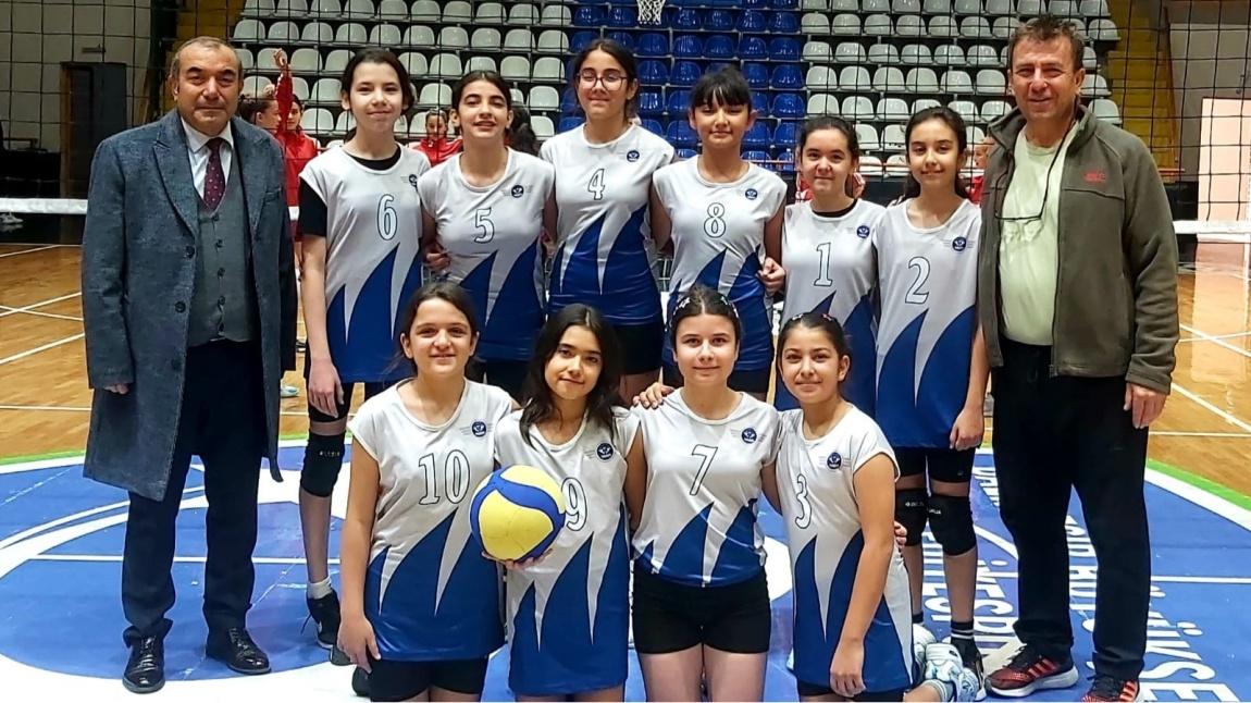 Voleybol Takımımız Gruplardan Çıktı